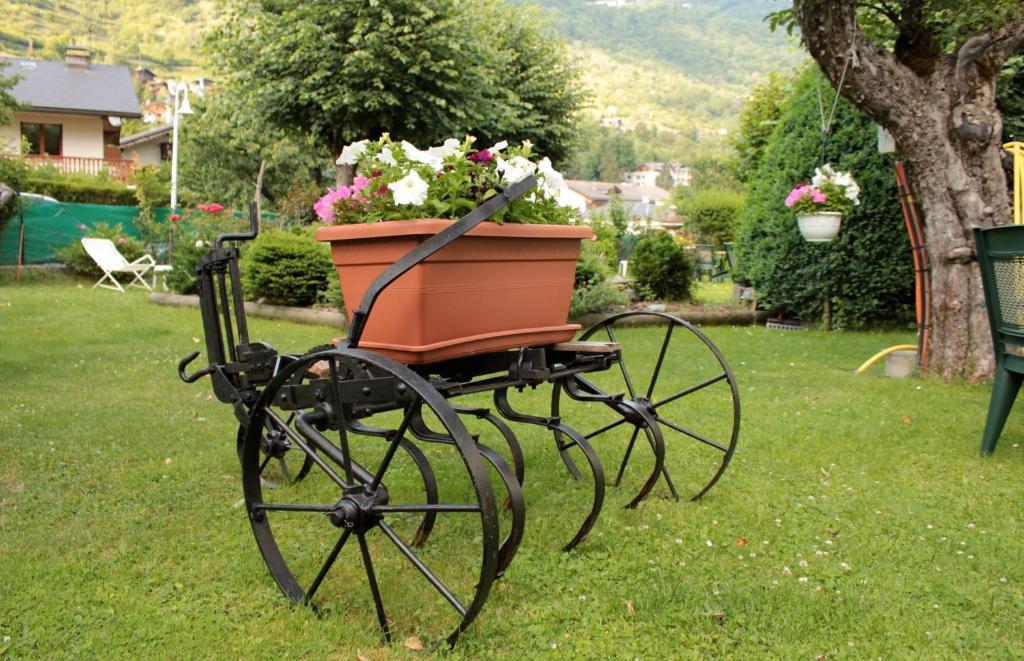 Hotel Des Alpes Brides-les-Bains Exterior foto